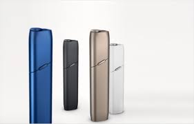【送料無料平日15時まで当日発送】アイコスIQOS2.4Plus本体スターターキットホワイト白新型国内正規品未登録電子タバコ