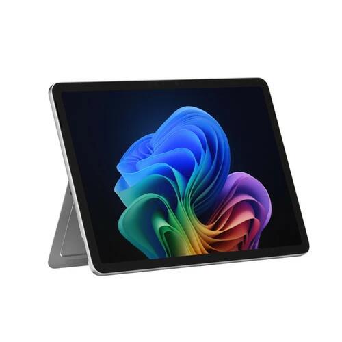 Surface Pro, 12 インチ Microsoft 365 Personal (24か月間のサブスクリプション) Snapdragon X Plus 16GB 256GB プラチナ