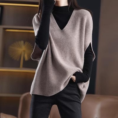 V-Neck - トップス ニット ベスト 上着 レディース 袖なし ノースリーブ Vネック ニット 大人可愛い シンプル カジュアル おしゃれ レトロ 抜け感 ベーシック カントリー アクティブ ナチュラル 無地 秋 冬 デート お出かけ 旅行 女子会 休日 ショッピング カフェ 重ね着 コーデ