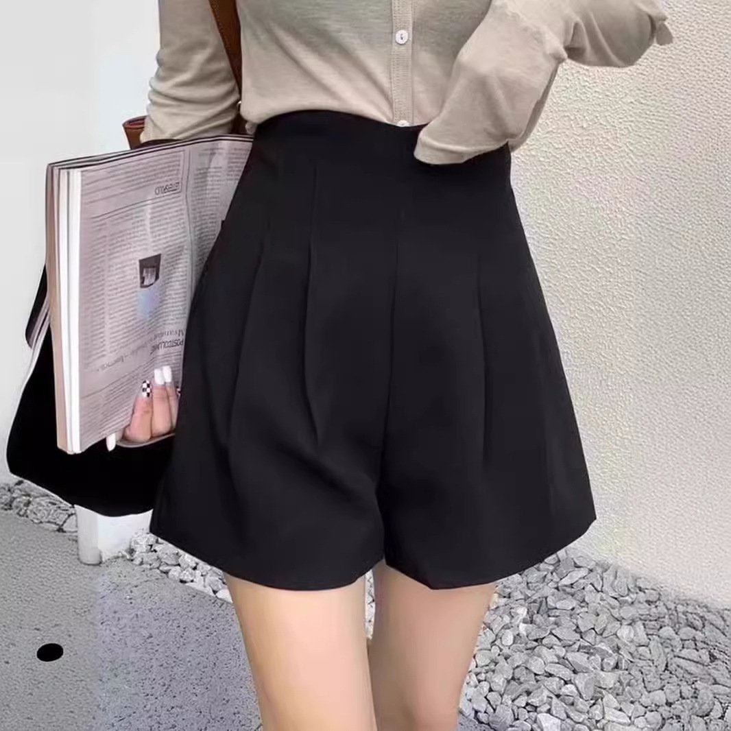 レディース ボトムス フレア ショートパンツ ショート 膝上 ワイド Aライン ポケット ハイウエスト 薄手 かわいい 大人可愛い きれいめ シンプル 通勤 学生 学校 通学 お出かけ 海 休日 ショッピング カフェ 美脚 脚長 普段使い 着回し