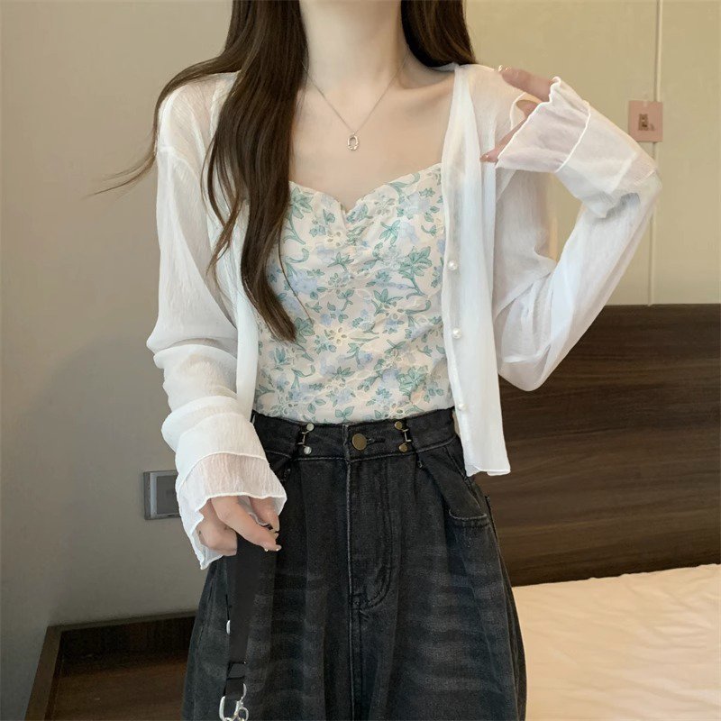 レディース トップス カーディガン ボレロ 前開き ショート フレアスリーブ 萌袖 Vネック フェミニン プリーツ シフォン 透け感 シースルー 薄手 シアー シンプル ガーリー 夏 秋 オフィス OL 学生 お出かけ 海 ビーチ 普段使い 着回し 定番