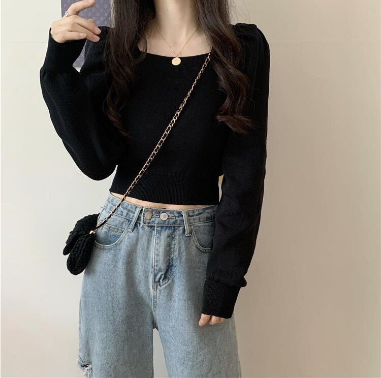 Square Neck - レディース トップス ニット ショート 長袖 パフスリーブ 萌袖 スクエアネック スリム 細身 フェミニン かわいい きれいめ 上品 おしゃれ こなれ感 抜け感 ナチュラル 無地 春 秋 OL 通勤 学生 お出かけ 韓国 普段使い 着回し 清楚 定番