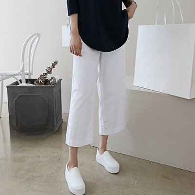 ボトムス パンツ ロングパンツ カジュアルパンツ ポケット ウエストゴム かわいい 大人可愛い きれいめ シンプル カジュアル 上品 おしゃれ かっこいい 大人女子 こなれ感 個性的 レトロ ラフ ルーズ 主役級 存在感 ナチュラル ベーシック メンズライク クール 無地