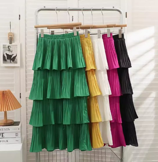スカート ロングスカート ワイド フレア Aライン プリーツ ウエストゴム 薄手 かわいい 大人可愛い きれいめ シンプル カジュアル おしゃれ こなれ感 ラフ ガーリー ルーズ 個性的 エレガント モダン 主役級 存在感 ラブリー キュート プリンセス 都会的 ベーシック 無地 春
