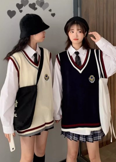 V-Neck - トップス ニット プルオーバー ベスト レディース 丈長 袖なし ノースリーブ Vネック 襟なし ワイド かわいい カジュアル おしゃれ こなれ感 ラフ ガーリー ルーズ 主役級 存在感 ラブリー キュート 都会的 学生風 ベーシック ナチュラル 春 秋 10代 学生 学校 通学 デート