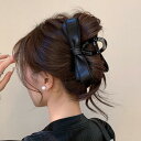ヘアクリップ フェイクレザー リボン バンスクリップ ヘアアクセサリー 大きい 大きめ 黒 謝恩会 髪留め 普段使い 髪飾り 上品 エレガント パーティー 普段...