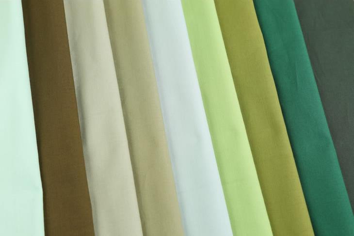 Cotton （Solid Color） - シーチング（グリーンカラー） 無地 布 生地 手作り カット50cm単位 クリックポスト対応商品(商品番号:13300-6)