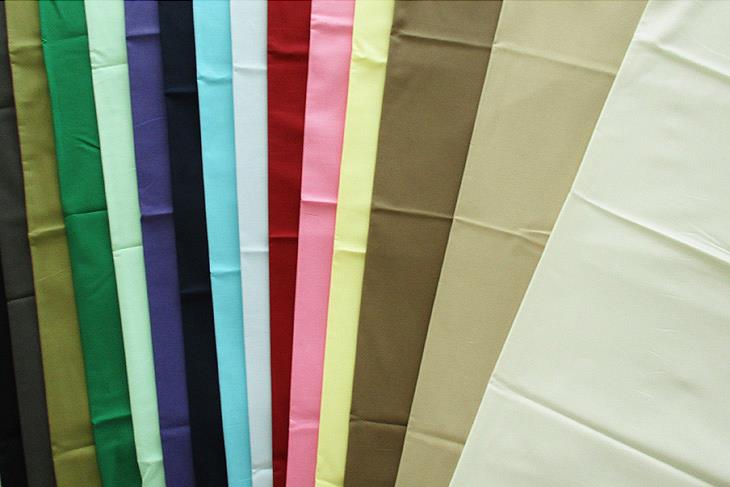 30Sツイル(ライトカラー) 無地 布 生地 手作り カット50cm単位 クリックポスト対応商品(商品番号:33200-a)