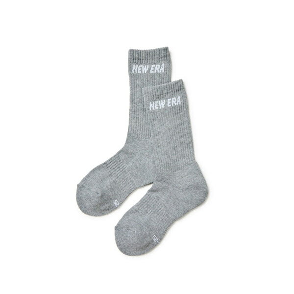 ■ブランドネームをジャカードで表現した3ペアソックス。ふくらはぎの真ん中にかかるクルー丈です。 【サイズ】 ジュニアにも対応できる［21 - 23cm］［23 - 25cm］［25 - 27cm］［27 - 29cm］の4サイズ展開。 【シ...