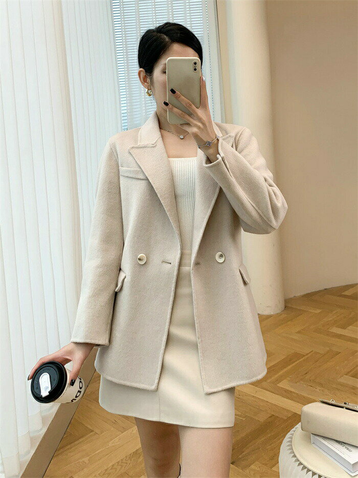 チェスターコート コート レディース ショート アウター スーツ コート ジャケット ショートコート ショート丈 暖かい 羽織り かわいい 可愛い 長袖 無地 シンプル カジュアル 30代 40代 50代 レディースファッション お出かけ 女子会 忘年会 披露宴