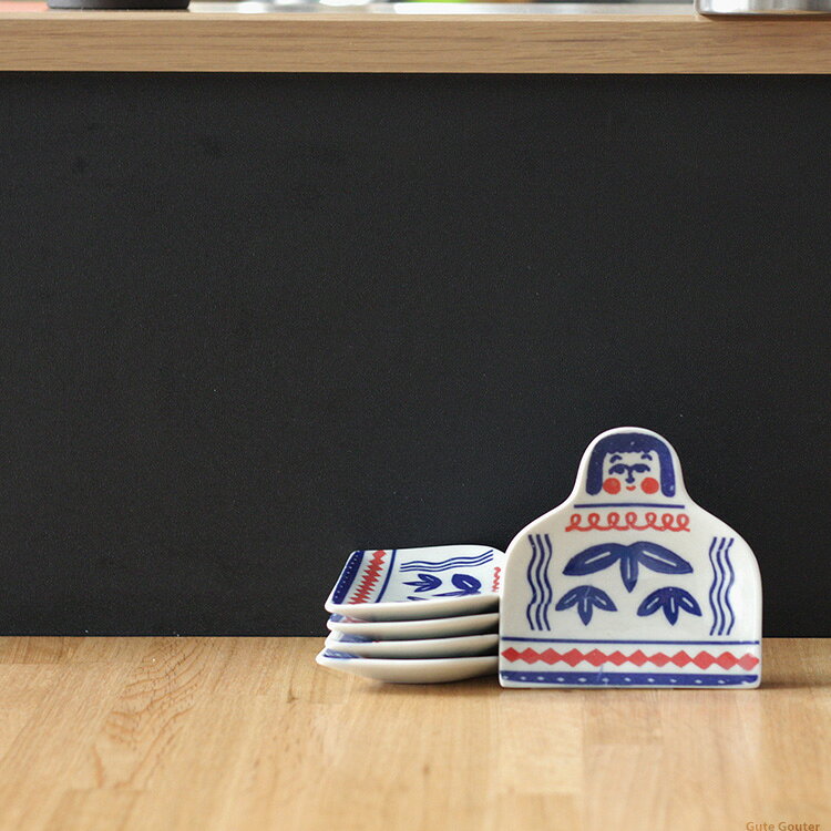 【最大半額商品も！楽天スーパーSALE】倉敷意匠 こけし 模様違い 豆皿4枚セット kata kata 印判手 カタカタ いんばんて 陶器 豆皿 絵付け皿 小皿 しょうゆ皿 コケシ お皿 プレゼント ギフト かわいい おしゃれ katakata KS-SET02 おうち時間