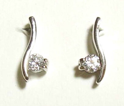 乐天商城 - キュービックジルコニア＆シルバーピアス 【Luxury Brand Selection】【レディース ギフト】【ラッピング無料】【楽ギフ_包装】【楽ギフ_のし】【楽ギフ_メッセ】【RCP】【P12Jul15】【10P11Mar16】【05P03Dec16】