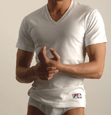 FILA V-NECK 【BODY BASIC】