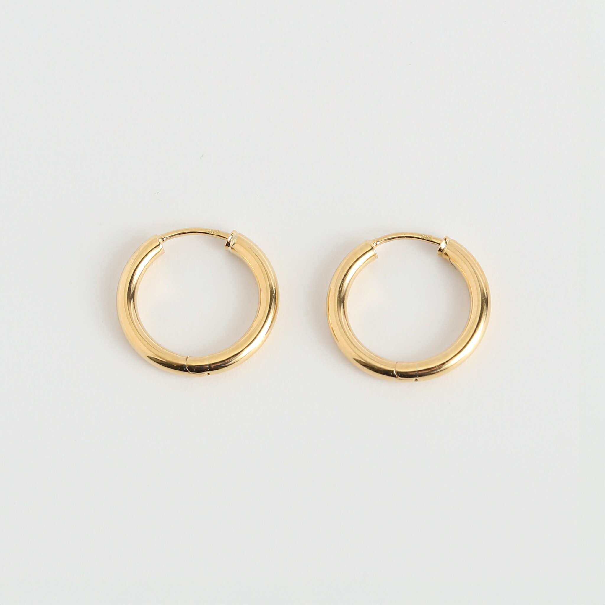 【Basic Hoop Pierce】【即納品】 K18イエローゴールド フープピアス 地金 18金 18k レディース シンプル 小ぶり 両耳 プレゼント ギフト