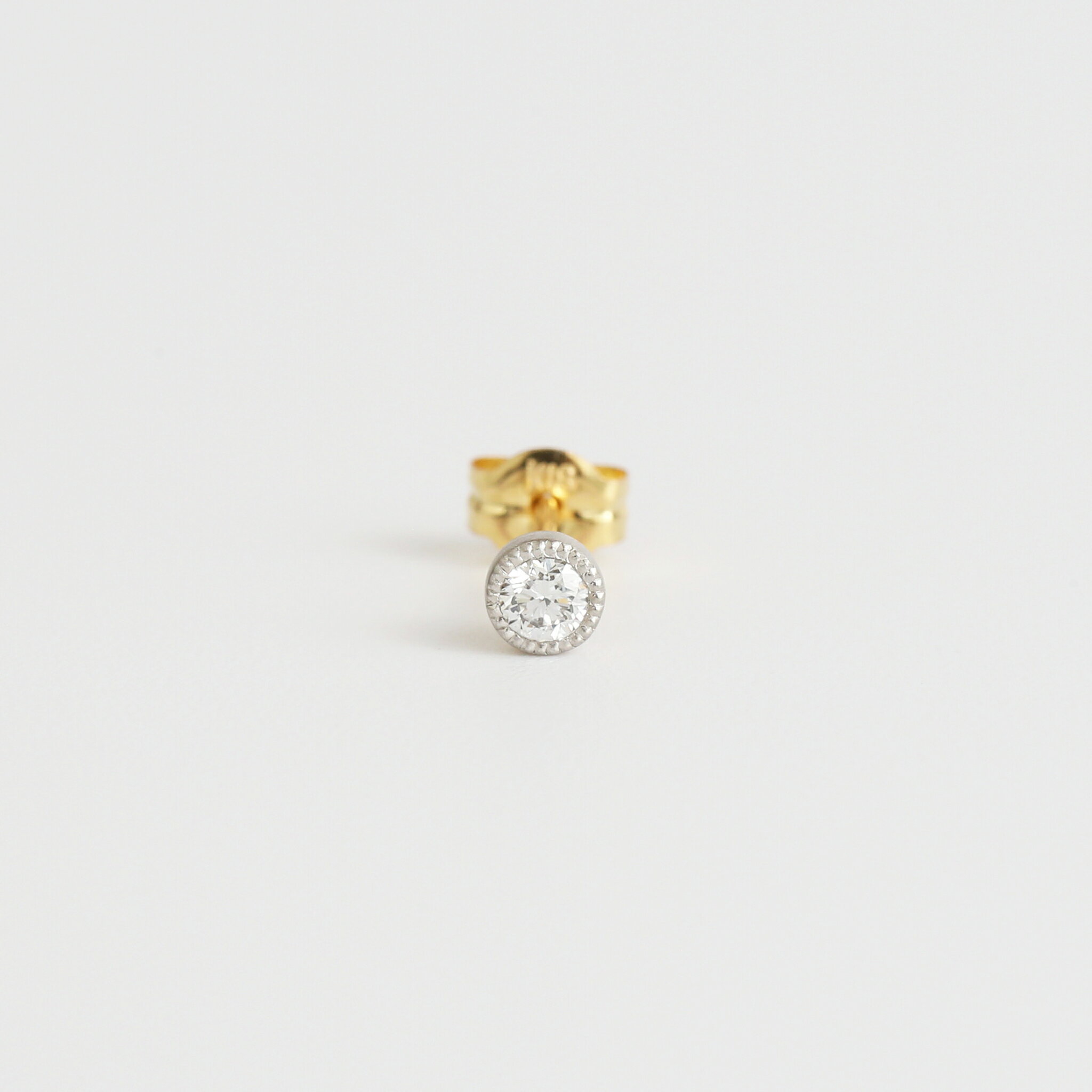 Rakuten - 【Grace Stud | Diamond Stud Pierce | Brilliant 0.07ct】 K18&Pt900 ダイヤモンド ピアス スタッドピアス コンビカラー 18k k18 pt900 イエローゴールド プラチナ レディース 片耳 プレゼント ギフト
