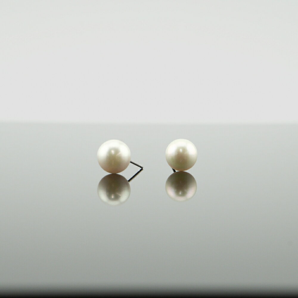 樂天商城 - Pt900 アコヤ真珠 スタッドピアス（8.5mm珠） Pt900 Pearl Pierce