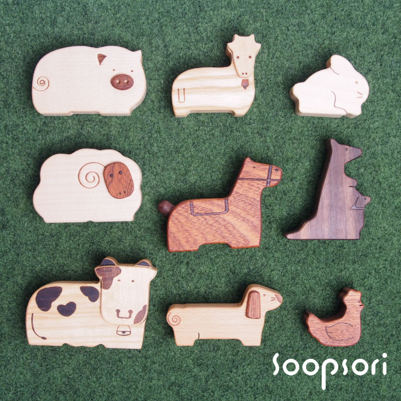 2歳 3歳 クリスマスプレゼント 木のおもちゃ ごっこ遊びおもちゃ 木製 動物人形9個 ファーム 牧場のおともだち 2歳おもちゃ 3歳おもちゃ ごっこ遊び ウマ ヒツジ ニワトリ ウシ ブタ イヌ カンガルー ウサギ ヤギ 自然素材 無着色のサムネイル