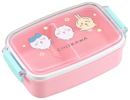 弁当箱500mlちいかわ/-/PL-1R・パッケージ個数:1・・パッキン付きで汁漏れしにくい抗菌加工の弁当箱 ・サイズ＝169×104×H58mm 容量：500ml ・素材・材質：本体・仕切＝ポリプロピレン、フタ＝AS、止め具＝ABS、パッキン＝シリコーンゴム ・生産国＝日本 、セット内容・付属品：仕切付き ・食洗機：○ 電子レンジ：○（フタをはずして）、抗菌（抗菌加工部分:本体・仕切／抗菌剤の種類:銀等無機抗菌剤）「ちいかわ」より、ランチボックスが登場！ レンジOK(フタ×) 食器洗浄機・乾燥機OK 抗菌　※抗菌加工部分：本体・仕切
