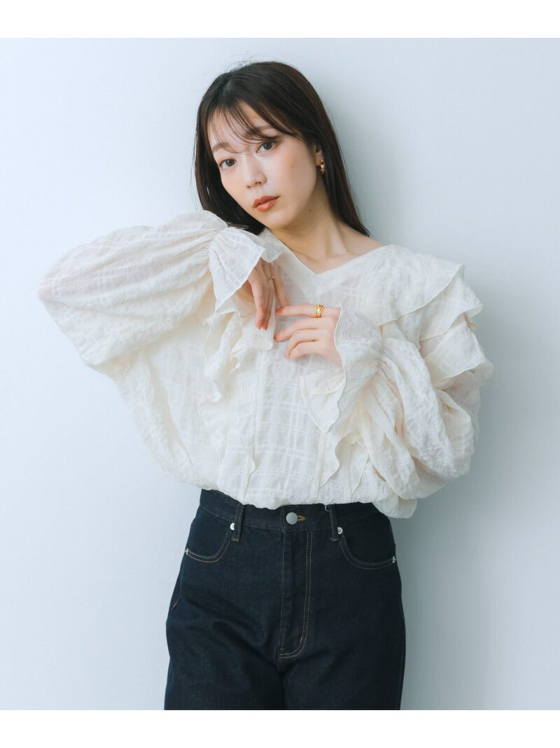 楽天SENSE OF PLACE by URBAN RESEARCH【SALE／34％OFF】HEYUMM チュニックフリルブラウス SENSE OF PLACE センス オブ プレイス トップス シャツ・ブラウス ホワイト ブラック【RBA_E】【送料無料】[Rakuten Fashion]