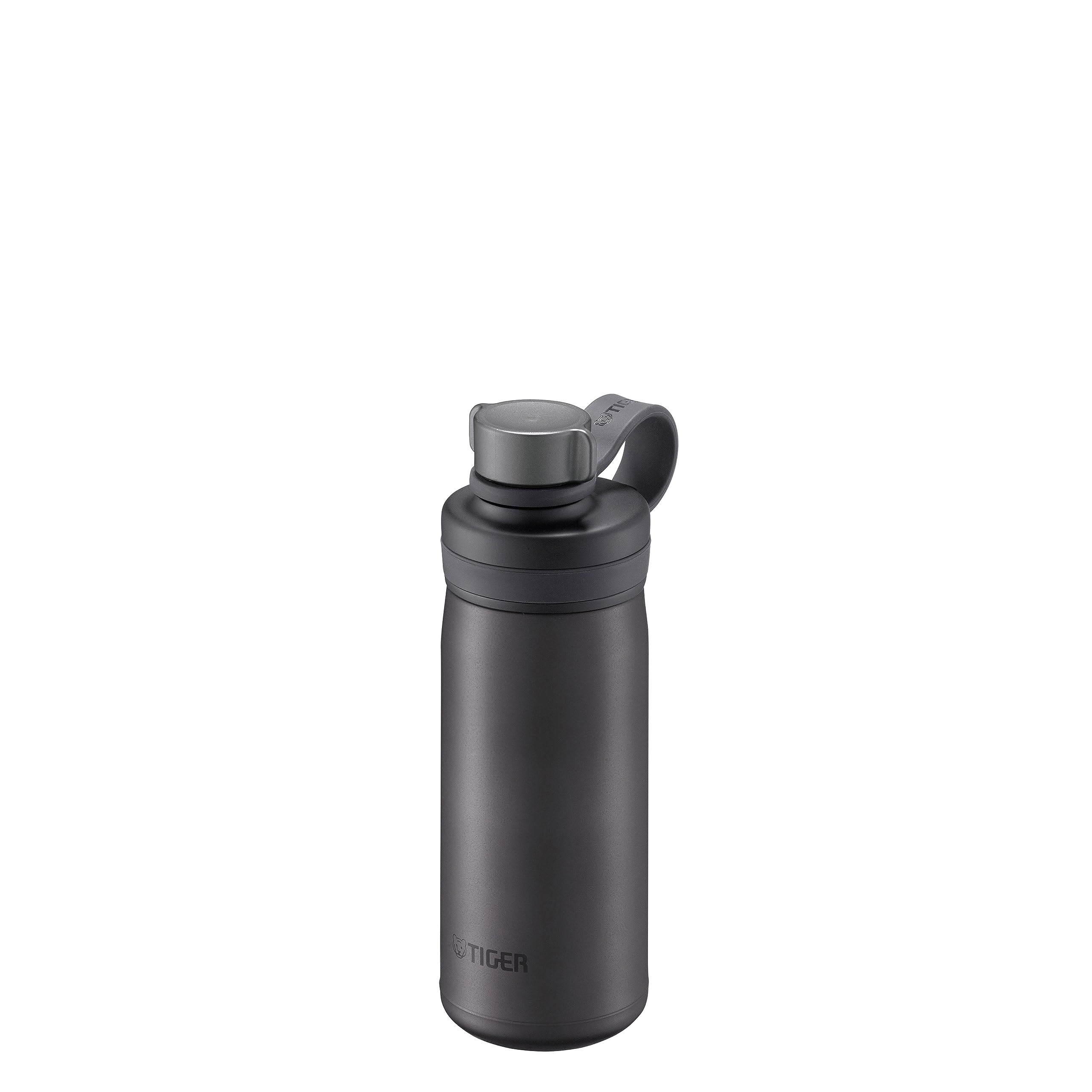 炭酸対応モデルブラック/500ml/MTA-T050KS・Color:ブラックSize:500mlStyle:炭酸対応モデル・パッケージ個数:1・容量:500ml・商品サイズ本体:(約)幅10.5×奥行7.5×高さ21.2 本体質量:約290g・炭酸解禁! いつでもどこでも冷たい炭酸飲料を持ち運べる真空断熱ボトル・炭酸ガスの噴き出しを防ぎ開けやすい「ガス抜き機構」と内圧の高まりに対応する「安全弁」を備えた当社独自のBubble Logic(バブルロジック)を採用。 噴き出しや飛び散りを防ぐことにより、冷たくてフレッシュな炭酸を持ち運びできるようになりました。・ボトルの内面になめらかで光沢のあるスーパークリーンPlusプラス加工を施すことにより、内面に凹凸のあるボトルに比べて、炭酸の気化を抑えることが可能です。説明 ・容量:500ml ・商品サイズ本体:(約)幅10.5×奥行7.5×高さ21.2 本体質量:約290g 【炭酸を持ち運べる「炭酸対応せん」】 炭酸ガスの噴き出しを防ぎ開けやすい「ガス抜き構造」と内圧の高まりに対応する「安全弁」を備えた当社独自のBubbleLogic(バブルロジック)を採用。 噴き出しや飛び散りを防ぐことにより、冷たくてフレッシュな炭酸を持ち運びできるようになりました。 【圧力を逃す安全装置】 ・万が一、ボトル内の内圧が高まった際、安全弁が作動してボトル内の圧力を逃すことで、キャップが飛んだり、内容物が噴き出ることを防ぎます。 【炭酸が長持ちする、スーパークリーンPlus加工】 ・ボトルの内面になめらかで光沢のあるスーパークリーンPlusプラス加工を施すことにより、内面に凹凸のあるボトルに比べて、炭酸の気化を抑えることが可能です。 また、常温のペットボトルと比較しても保冷状態が続くため、結露も防ぐことができます。 【安心して使える抗菌加工の飲み口・ストラップ】 ・近年高まる衛生面へのニーズを受け、外出時でも安心してご使用していただけるよう、飲み口とストラップに抗菌加工を施しました。 飲み口は、SIAA(抗菌製品技術協議会)の認証を受けております。 【はずせる飲み口と丸洗いOKの本体】 ・飲み口がはずして洗え、お手入れも簡単です。本体も丸洗いできるので、清潔感をキープ。 ※つけおき洗い、食器洗浄機での丸洗いはしないでください。