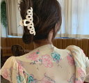 スワーリーデザインビッグクリップ 送料別 シンプル パーティ アップ 髪留め バンスクリップ プチプラ ヘアアクセ 前髪留め 髪飾り 30代 40代 50...
