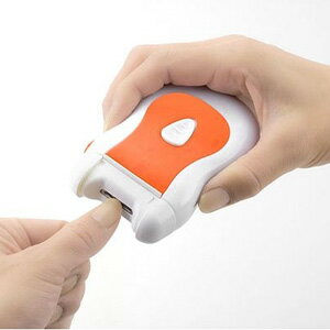 【送料無料】 電動爪切り&かかとローラー ■ 富士パックス 爪切り 爪ヤスリ 角質 電動爪やすり 削り 削る 整える ネイルケア 指先ケア トリマー 介護 電池式 電動式 出張先 旅行先 持ち運び コンパクト 水洗い