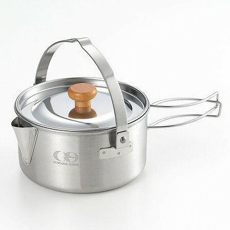 ● 商品名 ： 「outdoor scene」吊手付きキャンプケトル14cm ● 商品コード ： c22mh328951-R ●こちらの商品の注文単位は 1個以上 1個単位でのご注文となります。 ● 注文条件 ： 3000円以上でご注文受付となります。 ● 在庫について ： 　在庫の確認後にご注文確定のご連絡をさせていただきます。 ● お届け日について ： 　名入れなしのご注文の場合、通常2?4営業日で出荷いたします。 ● 名入れ・熨斗・包装について ： 　よくある質問をまとめました。お問い合わせの前に、 こちら をご覧ください。 ● 名入れ、大量注文について ： 　名入れ・大量注文のご相談、お見積り、商品選定は、 こちら を利用ください。 ※価格は商品1つあたりの価格で表示しております。※当店は、ロット販売を中心に展開しておりますので、ご注文時には必ず【ご注文単位】をご確認の上、カートに商品をお入れください。ご注文時に単位が異なる場合は、当店より別途ご連絡をさせていただきます。 ● 商品名 ： 「outdoor scene」吊手付きキャンプケトル14cm ● 商品コード ： c22mh328951-R ● ご注文単位 ： 1個以上 1個単位 ● 商品サイズ ： 約φ145×165×100mm(330g・適正容量600?) ● 個装サイズ ： 約170×190×95mm ● 材質 ： 本体:ステンレス、蓋ツマミ:木 ● 原産国等 ： 国産・国内メーカー品 ● 適量出荷単位 ： 24 ● 最少出荷単位 ： 1 ■ノベルティ・販促品・粗品販売のお店がどっとこむ！のご紹介 【お店がどっとこむ】では、ノベルティ・販促品・粗品・記念品を業界トップの40,000点以上揃えております。 ノベルティ・記念品のおけるプロがお客様のニーズに応えた、商品のご提案をすることも可能ですので、お気軽にお問い合わせください。 【ビジネス向け】 展示会配布用、ご成約記念品、企業PR、営業販促、表彰記念品、創立・設立記念品、年末年始あいさつ、イベントグッズ 【飲食店向け】 名入れ皿、名入れグラス、名入れ湯呑、名入れ箸、名入れ灰皿 【教育機関向け】 卒業・卒園記念品、表彰記念品、オープンキャンパス配布用 【個人様向け】 結婚・出産記念品、ホールインワン記念品、同人グッズ作成 幅広い商品ラインナップで、様々なお客様のニーズにお応えしております。 上記以外にも、店舗運営に欠かせない店舗装飾品（春・夏・秋・冬・正月・バレンタイン・ハロウィン・クリスマス）など店舗販売促進グッズの販売も行っております。