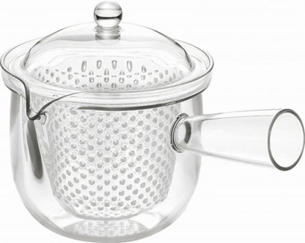 ● 商品名 ： TW-3752 クリアティーポット L 急須タイプ ● 商品コード ： e24tb263553-R ●こちらの商品の注文単位は 4個以上 1個単位でのご注文となります。 ● 在庫について： 　在庫の確認後にご注文確定のご連絡をさせていただきます。 ● お届け日について ： 　名入れなしのご注文の場合、通常2-4営業日で出荷いたします。 ● 名入れ・熨斗・包装について ： 　よくある質問をまとめました。お問い合わせの前に、 こちら をご覧ください。 ● 名入れ、大量注文について ： 　名入れ・大量注文のご相談、お見積りは下のボタンをご利用ください。 ※価格は商品1つあたりの価格で表示しております。● 商品サイズ ： 172×127×120mm ● 個装形態 ： カラー箱 ● 個装サイズ ： 162×127×95mm ● 材質 ： 飽和ポリエステル樹脂 ● 原産国等 ： 国産・国内メーカー品 ● 適量出荷単位 ： 48 ● 最少出荷単位 ： 1 ● 備考コメント ： 食洗機対応 ■ノベルティ・販促品・粗品販売のお店がどっとこむ！のご紹介 【お店がどっとこむ】では、ノベルティ・販促品・粗品・記念品を業界トップの40,000点以上揃えております。 ノベルティ・記念品のおけるプロがお客様のニーズに応えた、商品のご提案をすることも可能ですので、お気軽にお問い合わせください。 【ビジネス向け】 展示会配布用、ご成約記念品、企業PR、営業販促、表彰記念品、創立・設立記念品、年末年始あいさつ、イベントグッズ 【飲食店向け】 名入れ皿、名入れグラス、名入れ湯呑、名入れ箸、名入れ灰皿 【教育機関向け】 卒業・卒園記念品、表彰記念品、オープンキャンパス配布用 【個人様向け】 結婚・出産記念品、ホールインワン記念品、同人グッズ作成 幅広い商品ラインナップで、様々なお客様のニーズにお応えしております。 上記以外にも、店舗運営に欠かせない店舗装飾品（春・夏・秋・冬・正月・バレンタイン・ハロウィン・クリスマス）など店舗販売促進グッズの販売も行っております。