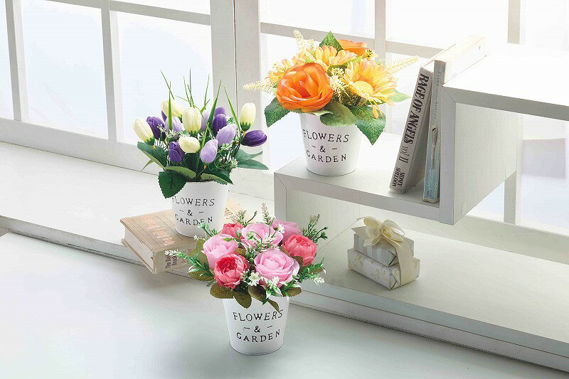 ● 商品名 ： トコハナ/インテリアフェイクフラワー ● 商品コード ： c26rm409010-R ●こちらの商品の注文単位は 24個以上 24個単位でのご注文となります。 ● 在庫について： 　在庫の確認後にご注文確定のご連絡をさせていただきます。 ● お届け日について ： 　名入れなしのご注文の場合、通常2-4営業日で出荷いたします。 ● 名入れ・熨斗・包装について ： 　よくある質問をまとめました。お問い合わせの前に、 こちら をご覧ください。 ● 名入れ、大量注文について ： 　名入れ・大量注文のご相談、お見積りは下のボタンをご利用ください。 ※価格は商品1つあたりの価格で表示しております。● 商品サイズ ： 鉢:約Φ7.5(上辺Φ11)×10.2cm 全長約18~20cm(種類によって異なります。) ● 個装形態 ： 裸(持ち帰り袋添付) ● 材質 ： ポリエステル、鉄、ポリエチレン、ポリウレタンフォーム ● 原産国等 ： 中国 ● 適量出荷単位 ： 24 ● 最少出荷単位 ： 24 ■ノベルティ・販促品・粗品販売のお店がどっとこむ！のご紹介 【お店がどっとこむ】では、ノベルティ・販促品・粗品・記念品を業界トップの40,000点以上揃えております。 ノベルティ・記念品のおけるプロがお客様のニーズに応えた、商品のご提案をすることも可能ですので、お気軽にお問い合わせください。 【ビジネス向け】 展示会配布用、ご成約記念品、企業PR、営業販促、表彰記念品、創立・設立記念品、年末年始あいさつ、イベントグッズ 【飲食店向け】 名入れ皿、名入れグラス、名入れ湯呑、名入れ箸、名入れ灰皿 【教育機関向け】 卒業・卒園記念品、表彰記念品、オープンキャンパス配布用 【個人様向け】 結婚・出産記念品、ホールインワン記念品、同人グッズ作成 幅広い商品ラインナップで、様々なお客様のニーズにお応えしております。 上記以外にも、店舗運営に欠かせない店舗装飾品（春・夏・秋・冬・正月・バレンタイン・ハロウィン・クリスマス）など店舗販売促進グッズの販売も行っております。