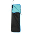 商品詳細 特徴 【属性1】サイズ - この折りたたみ傘収納バッグは、平らにすると約38cm/14.96"の長さ、12.5cm/4.92"の幅です。ほとんどの商業用傘に適用可能です。【属性2】素材 - 濡れた傘収納バッグの表面はオックスフォードクロスで作られており、防水効果があります。裏面は極細繊維で、柔らかく高密度の水吸収性があり、埃を取り除くことができます。アイテムの拭き取りやクリーニングに適しています。【属性3】特徴 - 反転可能な傘カバーには使いやすいトートストラップが付属しており、持ち運ぶことも、肩掛けバッグやバックパック、スーツケースに掛けることもできます。防水ジッパーが付いており、濡れた傘をしっかりと封じ込め、滴が漏れ出すことはありません。【属性4】用途 - 傘の防水バッグは、レインの日に必須の傘収納アイテムで、男性や女性のオフィスワーカー、旅行者、または家庭での使用に適しています。バスやタクシーで濡れた傘を持ち運ぶことができ、自分や他の人を濡らす心配はありません。【属性5】注意 - 1パックには傘バッグ1個が含まれており、傘は含まれていません。【商品説明】濡れた傘収納バッグの表面はオックスフォードクロスで作られており、防水効果があります。裏面は極細繊維で、柔らかく高密度の水吸収性があり、埃を取り除くことができます。アイテムの拭き取りやクリーニングに適しています。傘の防水バッグは、レインの日に必須の傘収納アイテムで、男性や女性のオフィスワーカー、旅行者、または家庭での使用に適しています。バスやタクシーで濡れた傘を持ち運ぶことができ、自分や他の人を濡らす心配はありません。反転可能な傘カバーには使いやすいトートストラップが付属しており、持ち運ぶことも、肩掛けバッグやバックパック、スーツケースに掛けることもできます。防水ジッパーが付いており、濡れた傘をしっかりと封じ込め、滴が漏れ出すことはありません。注意：1パックには傘バッグ1個が含まれており、傘は含まれていません。 注意書き ■商品の色及びサイズは、撮影状況やPC環境により多少異なって見える場合がございます。 ■サイズは目安です。商品により若干の誤差がございます。 ■メーカーの都合により、商品細部のデザインや素材が予告無く変更される場合がございます。