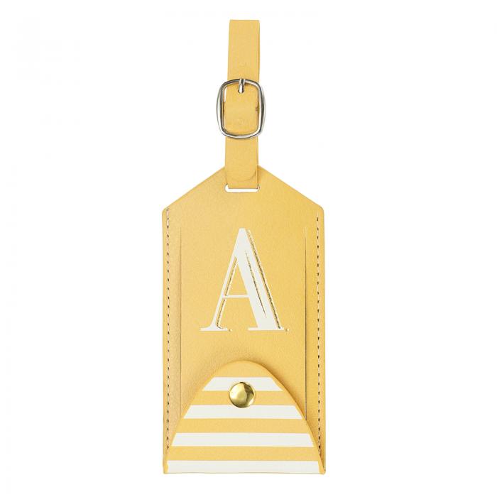 商品詳細 特徴 【属性1】全体サイズ：11.5x6 cm(L*W)、カラー：イェロー、素材：PUレザー、パッキングリスト：1個 x 荷物タグ【属性2】素材：荷物タグはポリウレタンレザーで作られており、柔らかくて快適、耐久性があり軽量、美しく実用的で、荷物を傷つけません。文字タグは曲げたり、圧迫したり、叩いたりしても損傷しません。【属性3】利点：各トラベルラベルには丈夫なステンレススチールリングが装備されており、簡単に取り付けたり取り外したりでき、凸凹した旅の途中でラベルが落ちたり紛失したりするのを効果的に防ぎます。【属性4】応用：革製の荷物ラベルは、荷物、手荷物、スーツケース、バックパック、ブリーフケース、コンピューターバッグ、楽器ケース、スポーツバッグなど、さまざまな個人用アイテムを識別するためにも使用できます。【属性5】説明：紙の名刺に個人情報を記入したり、名刺を挿入して荷物を簡単に識別したりできます。【商品説明】革製の荷物ラベルは、荷物、手荷物、スーツケース、バックパック、ブリーフケース、コンピューターバッグ、楽器ケース、スポーツバッグなど、さまざまな個人用アイテムを識別するためにも使用できます。仕様カラー：イェロー素材：PUレザー全体サイズ：11.5x6 cm(L*W)パッキングリスト：1個 x 荷物タグ利点1. 荷物タグはポリウレタンレザーで作られており、柔らかくて快適、耐久性があり軽量、美しく実用的で、荷物を傷つけません。文字タグは曲げたり、圧迫したり、叩いたりしても損傷しません。2. 各トラベルラベルには丈夫なステンレススチールリングが装備されており、簡単に取り付けたり取り外したりでき、凸凹した旅の途中でラベルが落ちたり紛失したりするのを効果的に防ぎます。3. プライバシーカバーは連絡先情報を隠し、十分なセキュリティを確保できるほか、留め具を簡単に開いて情報を確認することもできます。説明紙の名刺に個人情報を記入したり、名刺を挿入して荷物を簡単に識別したりできます。注意セキュリティ上のリスクを避けるため、荷物タグにID番号やクレジットカード情報などの機密性の高い個人情報を書き込まないでください。 注意書き ■商品の色及びサイズは、撮影状況やPC環境により多少異なって見える場合がございます。 ■サイズは目安です。商品により若干の誤差がございます。 ■メーカーの都合により、商品細部のデザインや素材が予告無く変更される場合がございます。