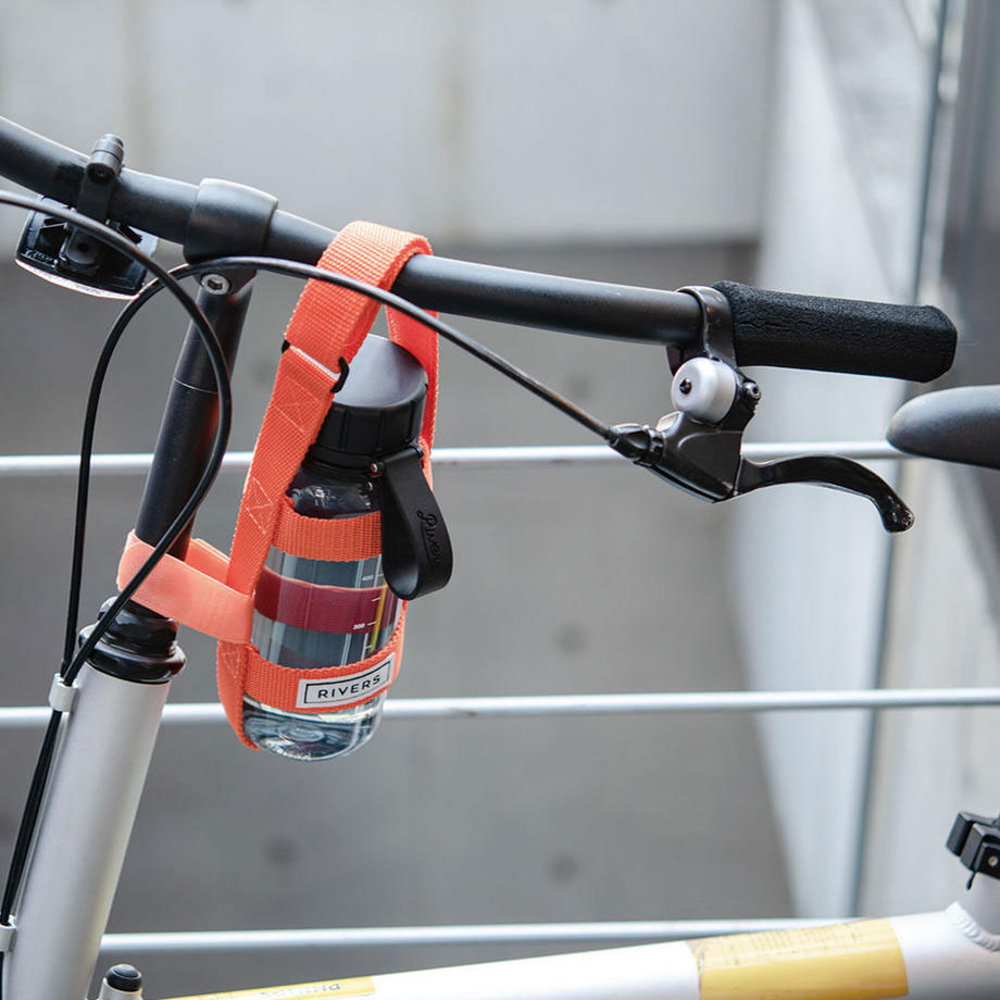 RIVERS リバーズ ボトルハーネス アイビープラス ボトル 持ち運び 便利グッズ ナイロンベルト ベルクロ ギア 登山 山登り リュック ソロキャンプ アウトドア かわいい おしゃれ 軽量 バックパック かばん トートバック 自転車 キャンプチェア ブッシュクラフト BBQ通販格安セール情報 楽天 通販