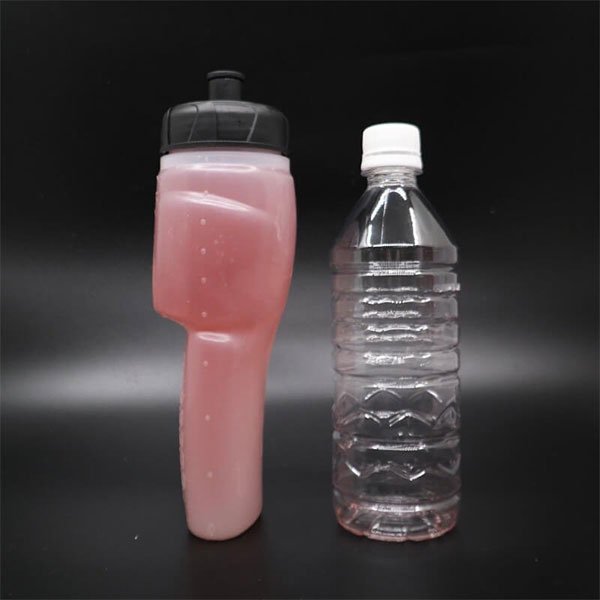 SIMPLE HYDRATION(シンプルハイドレーション) ハンドボトル(18oz) ショーツやベルトに簡単に装着 便利な給水ボトル(530ml) 【トレイルランニング ジョギング 登山 ウォーキング ハイキング 自転車 フラスクボトル 水筒 携行 便利】