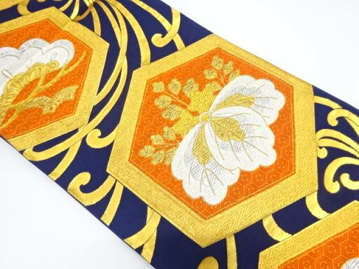 亀甲に桐・笠松・乱菊模様織り出し袋帯(着用可)【アンティーク】【中古】【着】 宗sou 亀甲に桐・笠松・乱菊模様織り出し袋帯(着用可)【アンティーク】【中古】【着】 宗sou