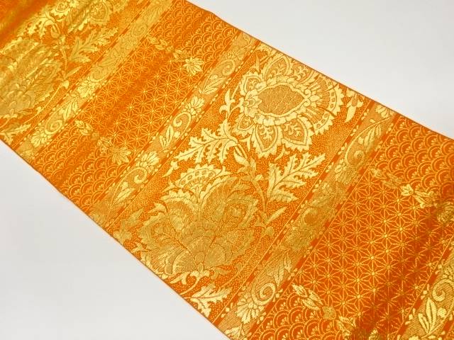 横段に花唐草・古典柄模様織出し袋帯【中古】【着】 宗sou
