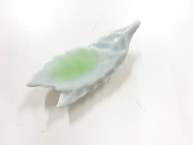 磁器 葉帯留め【アンティーク】【中古】【着】 宗sou