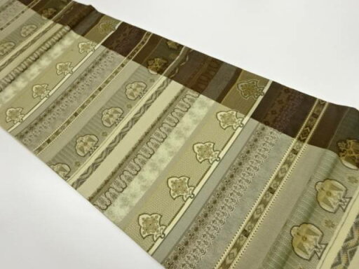 横段に草花・幾何学模様織出し全通洒落袋帯【中古】【着】 宗sou 横段に草花・幾何学模様織出し全通洒落袋帯【中古】【着】 宗sou
