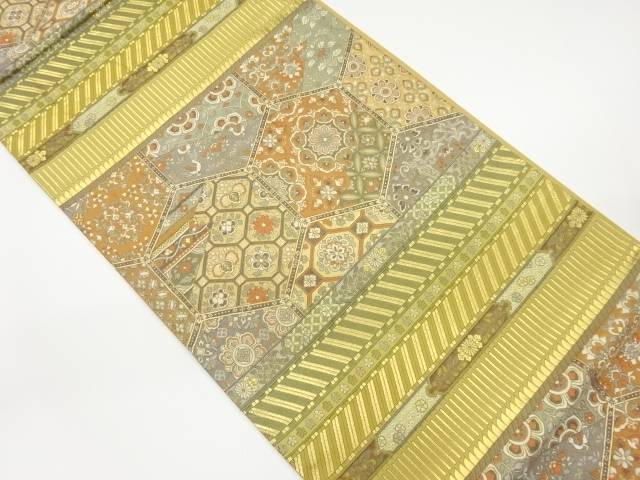 横段・亀甲に草花・華紋模様織出し袋帯【中古】【着】 宗sou