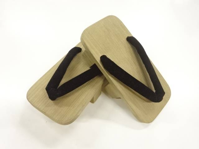 未使用品 鼻緒ビロード男物桐下駄(24センチ)【着】 宗sou