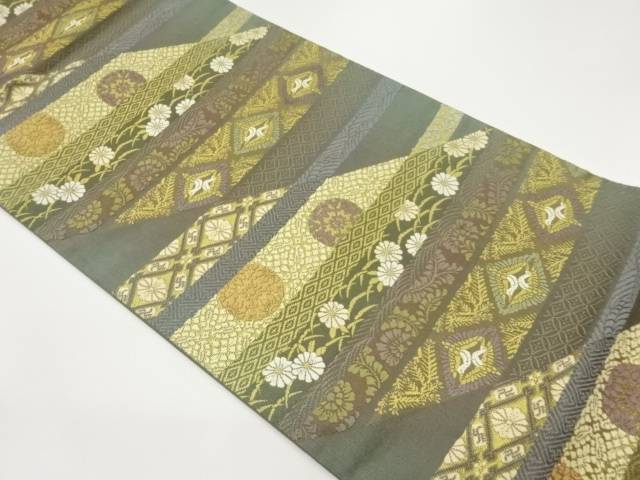 唐織銀通し向かい鶴菱に浮線綾文・菊模様織出し袋帯【中古】【着】 宗sou