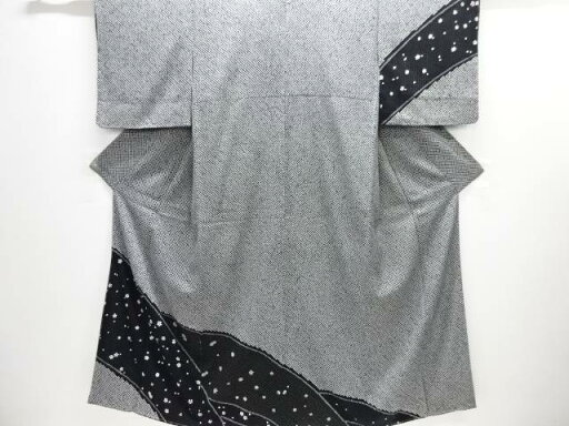 未使用品 仕立て上がり 本総絞り汕頭蘇州刺繍花散らし模様訪問着【着】 宗sou 未使用品 仕立て上がり 本総絞り汕頭蘇州刺繍花散らし模様訪問着【着】 宗sou