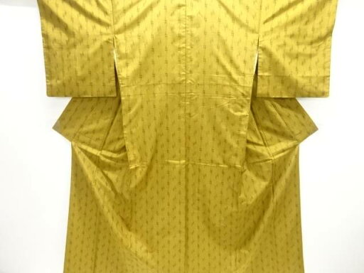 縞に絣柄織り出し米沢紬着物【中古】【着】 宗sou 縞に絣柄織り出し米沢紬着物【中古】【着】 宗sou