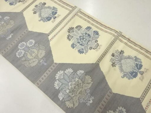 草花模様織出し袋帯(材料)【アンティーク】【中古】【着】 宗sou 草花模様織出し袋帯(材料)【アンティーク】【中古】【着】 宗sou