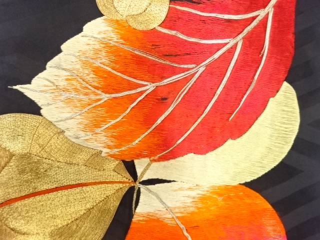 木の葉に三つ葉模様刺繍名古屋帯【アンティーク】【中古】【着】【図変わり】 宗sou