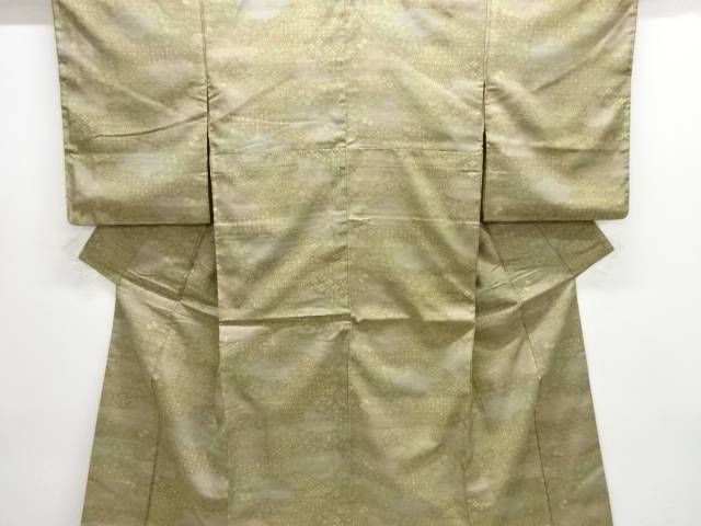 雲取りに花古典柄本場大島紬着物(染)【アンティーク】【中古】【着】【紬】 宗sou