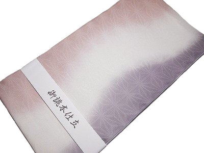 夏物 紗袋帯 正絹 もじり紗 仕立て上がり 西陣大光（株）謹製「康彩」サーモンピンク/生成り/藤色系のよろけ縞のぼかし麻の葉地紋