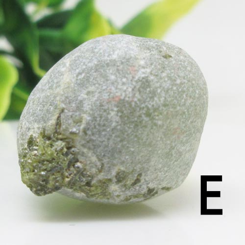 【天然石】ころころ☆プレナイト☆葡萄石☆原石☆結晶☆ポスト投函☆