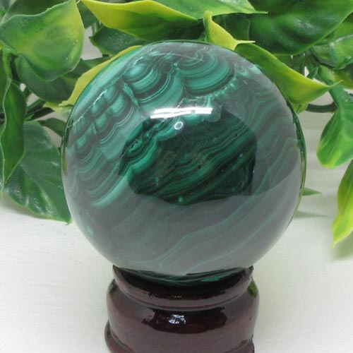 【天然石】マラカイト☆約61ミリ☆丸玉☆孔雀石☆ヒーリング☆邪気払い☆台座付☆