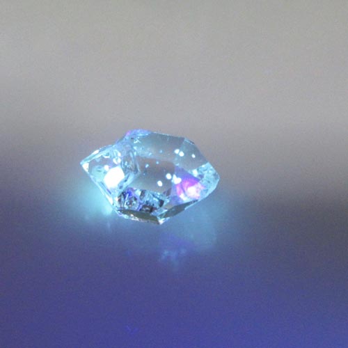 オイルインクォーツ☆ルース☆2.15ct☆オイル☆水晶☆ブラックライト☆パキスタン☆ポスト投函☆