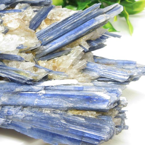 【天然石】カイヤナイト☆原石☆結晶☆ブラジル☆一点☆現品☆藍晶石☆